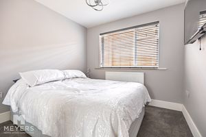 Bedroom- click for photo gallery